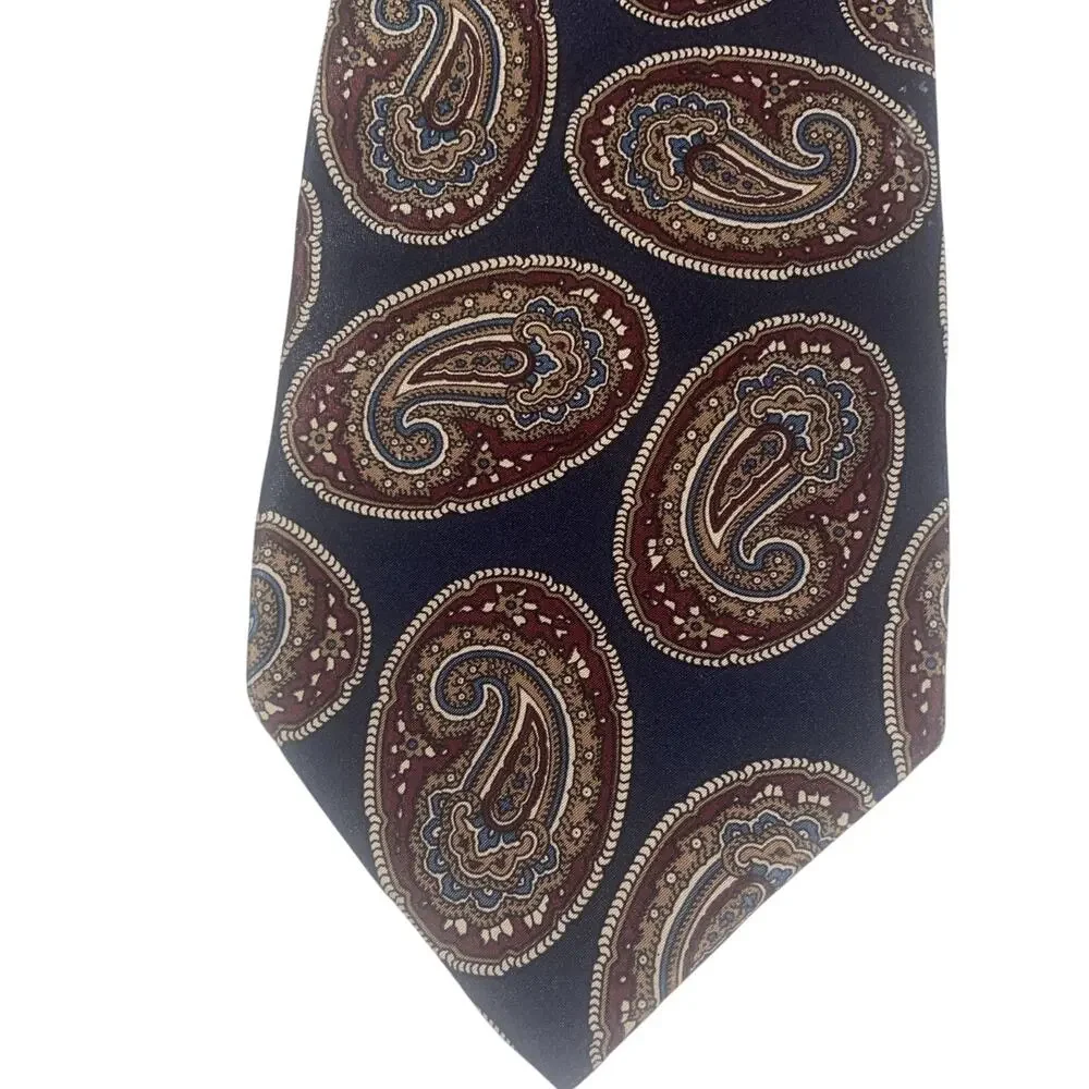 Marshall Fields Vintage Pure Silk Navy Paisley Tie Made In The USA 58”x3.5”
